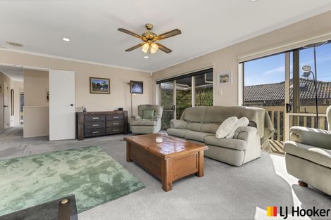 Photo of property in 14 Sandwick Drive, Weymouth, Auckland, 2103