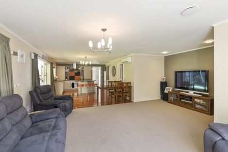 Photo of property in 378 Arapaepae Road South, Levin, 5571