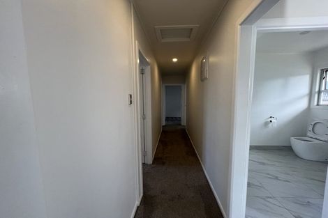 Photo of property in 31 Paton Avenue, Te Atatu South, Auckland, 0610