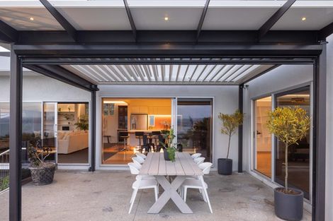 Photo of property in 12 George Street, Hospital Hill, Napier, 4110