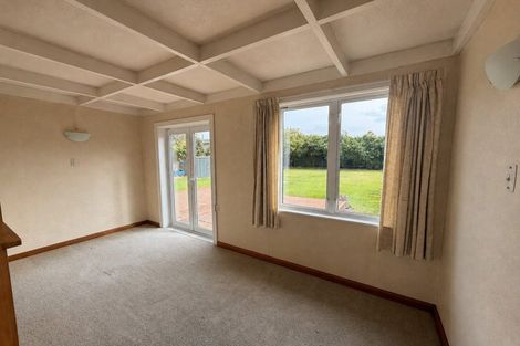 Photo of property in 1414 Woodstock Avenue, Mayfair, Hastings, 4122