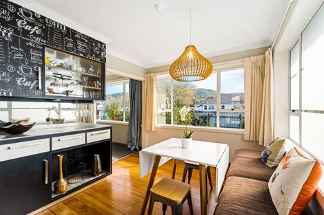 Photo of property in 3 Hikurangi Street, Te Atatu Peninsula, Auckland, 0610