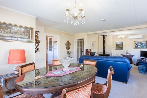 Photo of property in 52 Andrew Street, Waikanae, 5036