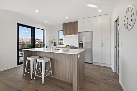 Photo of property in 20 Kilcadden Drive, Flat Bush, Auckland, 2019