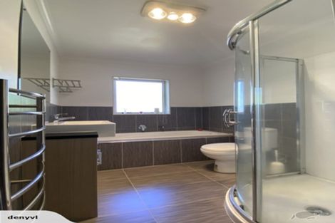 Photo of property in 30 Bradnor Meadows Drive, Swanson, Auckland, 0612