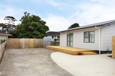Photo of property in 71 John Walker Drive, Manurewa, Auckland, 2102