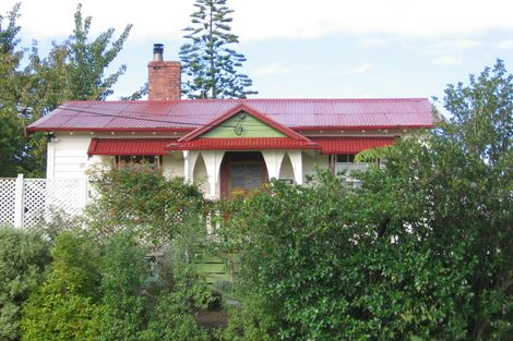 Photo of property in 36 Newington Road, Henderson, Auckland, 0612