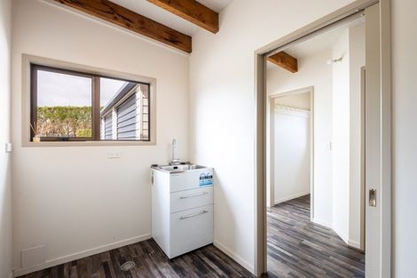 Photo of property in 2 Arthur Road, Paraite, New Plymouth, 4373
