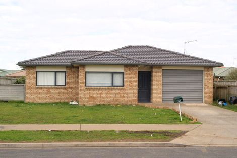 Photo of property in 60 Langiola Drive, Favona, Auckland, 2024