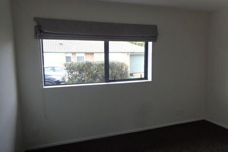 Photo of property in 17 Hassan Drive, Massey, Auckland, 0614