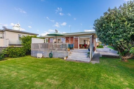 Photo of property in 2/11 The Terrace, Takapuna, Auckland, 0622