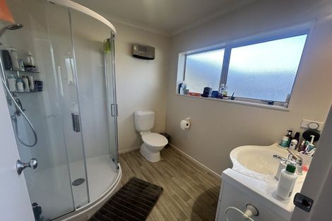 Photo of property in 9a Gandalf Crescent, Paraparaumu, 5032