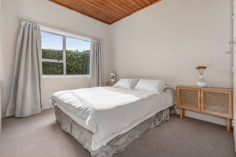 Photo of property in 2 John Street, Titahi Bay, Porirua, 5022