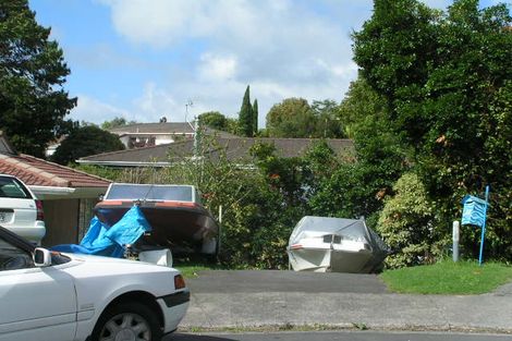 Photo of property in 10 Kilcar Place, Massey, Auckland, 0614