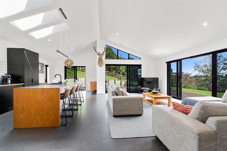 Photo of property in 59 Jounneaux Road, Te Kamo, Kamo, 0185