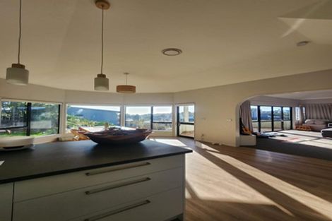 Photo of property in 18 Arden Place, Oakura, 4314