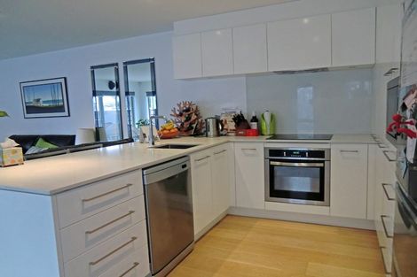 Photo of property in 144a Holly Road, St Albans, Christchurch, 8014