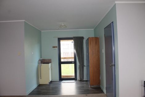 Photo of property in 22 Shelswell Street, Westport, 7825