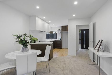 Photo of property in 49 Searells Road, Strowan, Christchurch, 8052