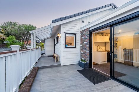 Photo of property in 1/5 Park Avenue, Takapuna, Auckland, 0622