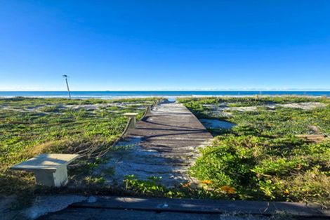 Photo of property in 233 Pukehina Parade, Pukehina, 3189