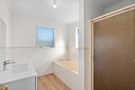 Photo of property in 2/16 Tika Street, Riccarton, Christchurch, 8041