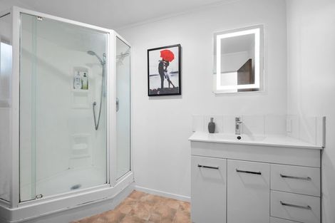 Photo of property in 34a Rawene Road, Birkenhead, Auckland, 0626