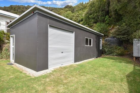 Photo of property in 25 Riverside Road, Taieri Mouth, 9091