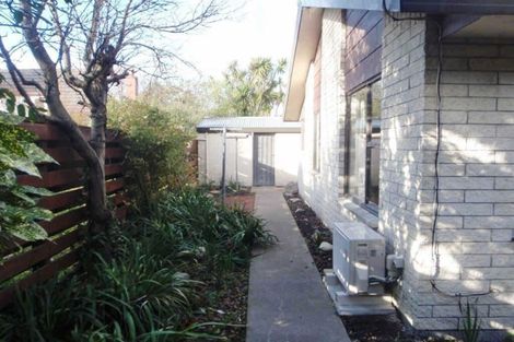Photo of property in 2/28a Strowan Road, Strowan, Christchurch, 8052