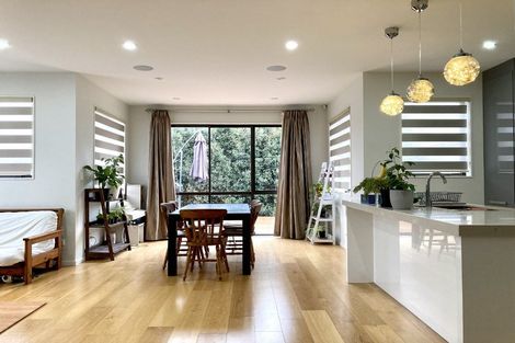 Photo of property in 73 Sturges Road, Henderson, Auckland, 0612