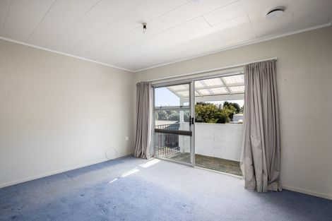 Photo of property in 27 Leslie Street, Waitara, 4320