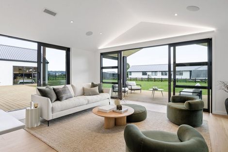 Photo of property in 59 Greenkeeper Lane, Ngahinapouri, 3882