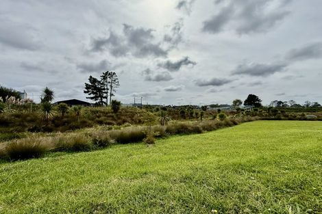 Photo of property in 140 Vintry Drive, Kumeu, 0810
