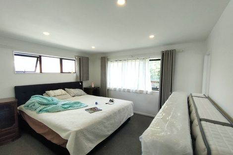 Photo of property in 48 Spence Road, Henderson, Auckland, 0612
