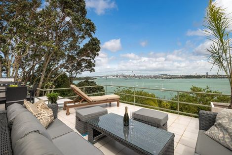 Photo of property in 11 Hinemoa Street, Birkenhead, Auckland, 0626