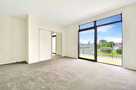 Photo of property in 588d Te Atatu Road, Te Atatu Peninsula, Auckland, 0610
