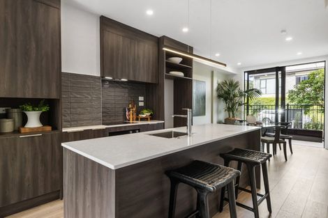 Photo of property in 2/19 Windlass Street, Long Bay, Auckland, 0630