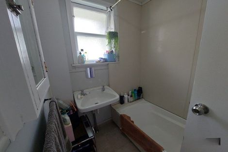 Photo of property in 51 Glenpark Avenue, Frankleigh Park, New Plymouth, 4310