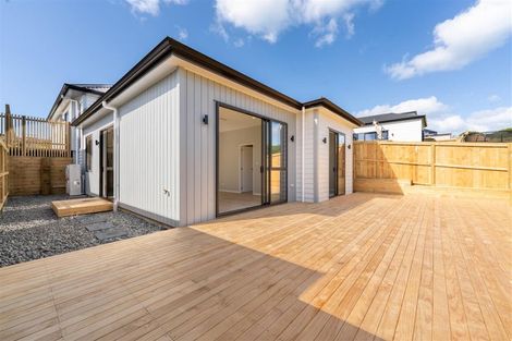 Photo of property in 36 Whakairo Crescent, Gulf Harbour, Whangaparaoa, 0930