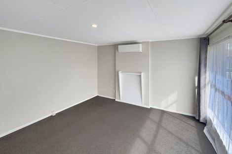 Photo of property in 86 Stillwater Place, Westbrook, Palmerston North, 4412