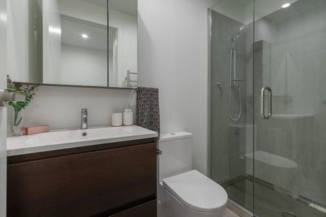 Photo of property in 1 Oakley Avenue, Claudelands, Hamilton, 3214