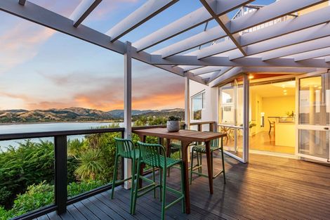 Photo of property in 28 Molyneux Close, Whitby, Porirua, 5024