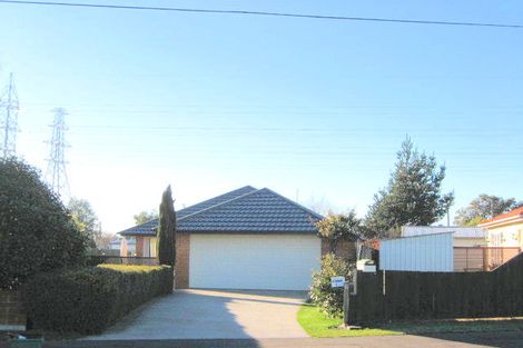 Photo of property in 2a Fulham Street, Islington, Christchurch, 8042