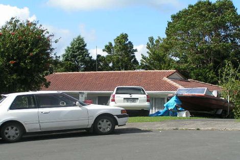 Photo of property in 8 Kilcar Place, Massey, Auckland, 0614