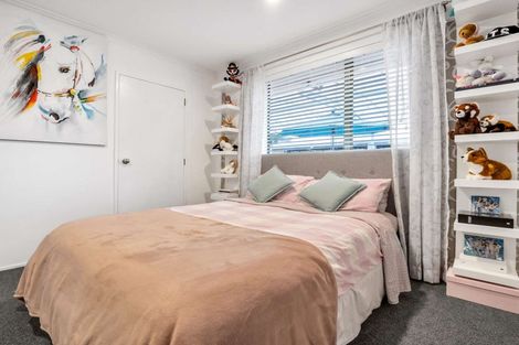 Photo of property in 16 Antrim Place, Nawton, Hamilton, 3200