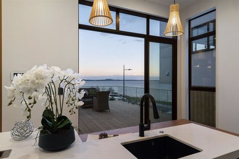 Photo of property in 1 Seawind Way, Hobsonville, Auckland, 0616