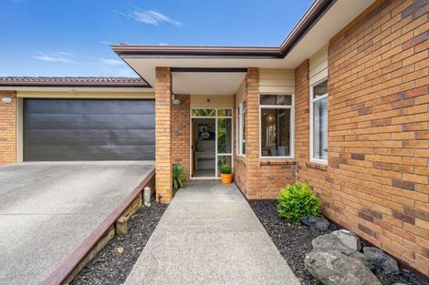 Photo of property in 8 Neaptide Close, Red Beach, 0932