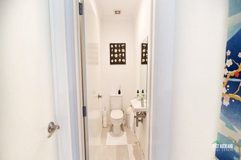 Photo of property in 14 Arthur Rolfe Lane, Swanson, Auckland, 0614