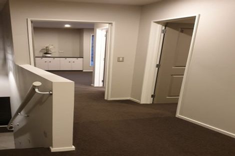 Photo of property in 142a Holly Road, St Albans, Christchurch, 8014