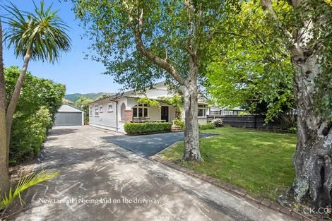 Photo of property in 30 Ludlam Crescent, Woburn, Lower Hutt, 5010